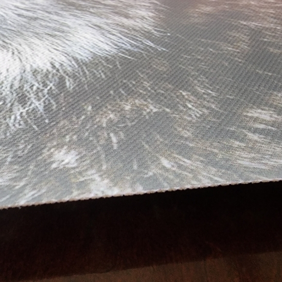 NEW Wolf Tapestry/ Wall Hanging - Picture 3 of 4